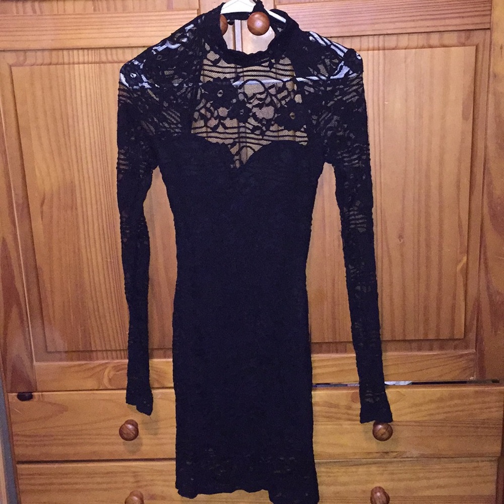 Black long sleeve lace dress